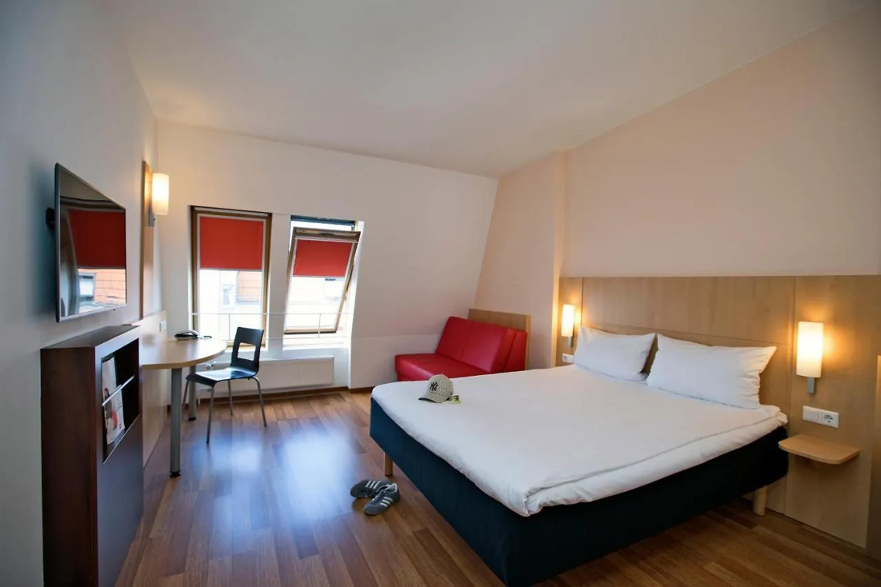 Hotel Ibis Berlin City Sued