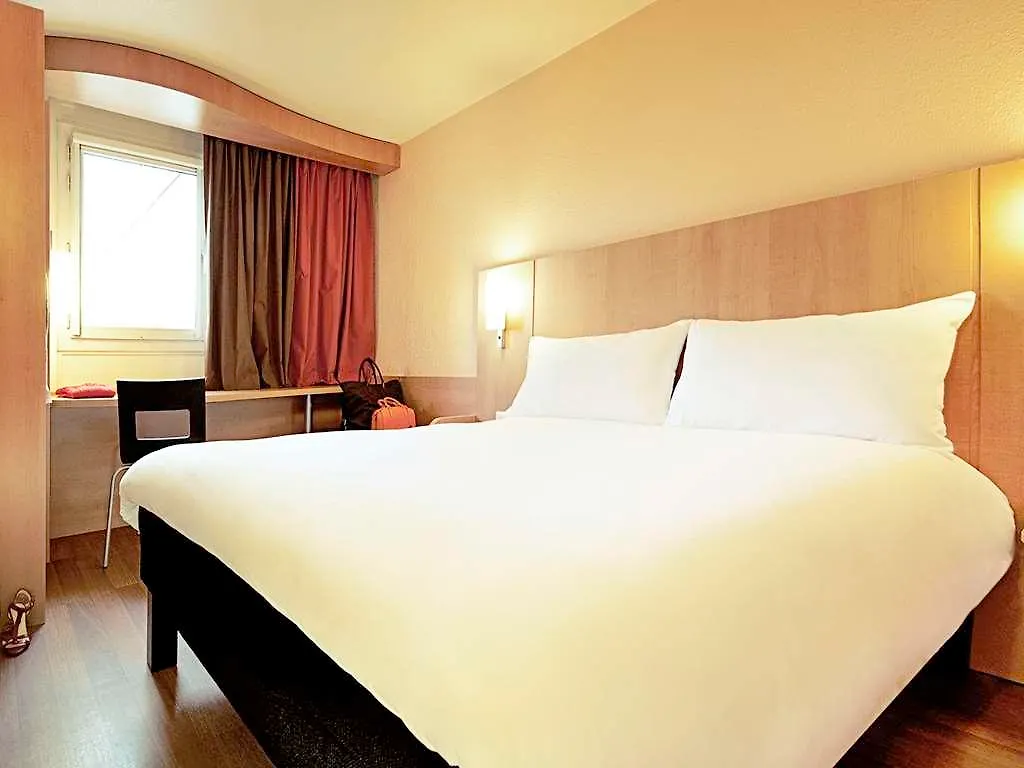 Ibis Berlin City Sued 3*,  Germany