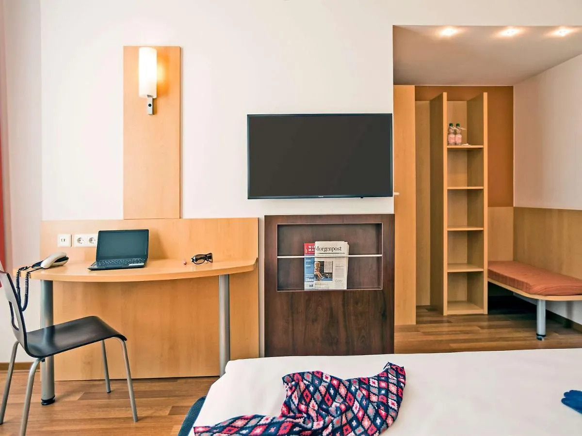 *** Hotel Ibis Berlin City Sued Germany